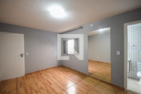 Casa para alugar com 97m², 2 quartos e 2 vagasSuíte 