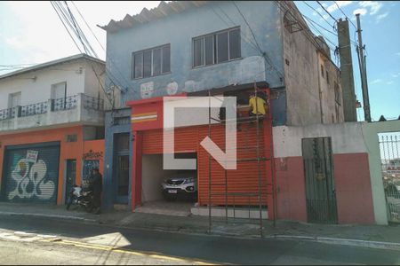 Casa para alugar com 30m², 1 quarto e sem vaga Casa para alugar com 30m², 1 quarto e sem vagaFachada