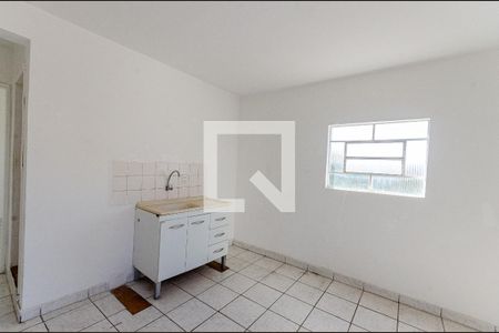 Cozinha de casa para alugar com 1 quarto, 30m² em Vila Pirituba, São Paulo
