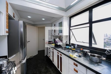 Apartamento à venda com 574m², 4 quartos e 4 vagasCozinha