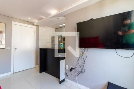 Sala de apartamento para alugar com 2 quartos, 47m² em Conjunto Residencial José Bonifácio, São Paulo