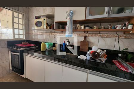 Casa à venda com 80m², 2 quartos e 3 vagasCozinha
