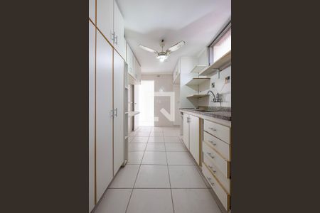 Apartamento à venda com 93m², 2 quartos e 1 vagaCozinha