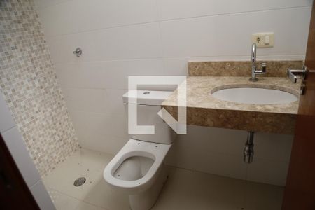 Casa à venda com 130m², 3 quartos e 3 vagasBanheiro da Suíte 2