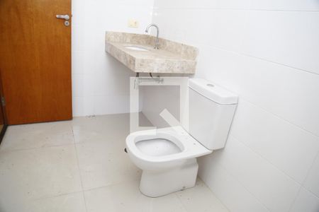 Casa à venda com 130m², 3 quartos e 3 vagasBanheiro da Suíte 1