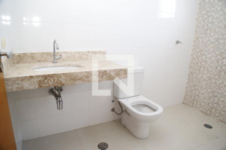 Casa à venda com 130m², 3 quartos e 3 vagasBanheiro da Suíte 1