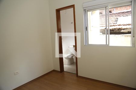 Suíte 2 de casa à venda com 3 quartos, 130m² em Vila Palmeiras, São Paulo