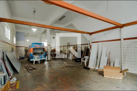 Casa à venda com 360m², 4 quartos e 3 vagasSalão 