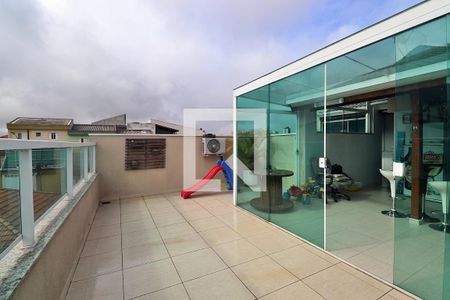 Apartamento à venda com 118m², 2 quartos e 2 vagasÁrea externa