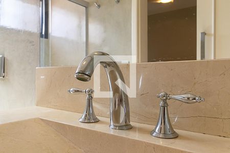 Apartamento à venda com 240m², 3 quartos e 3 vagasBanheiro da suíte 3