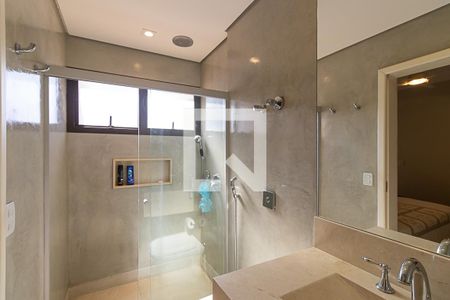 Apartamento à venda com 240m², 3 quartos e 3 vagasBanheiro da suíte 3