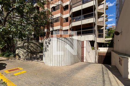 Apartamento à venda com 240m², 3 quartos e 3 vagasFachada