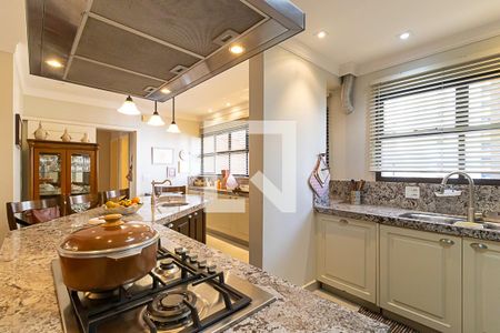 Apartamento à venda com 240m², 3 quartos e 3 vagasCozinha