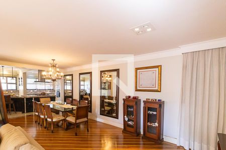 Sala de apartamento à venda com 3 quartos, 240m² em Cambuí, Campinas