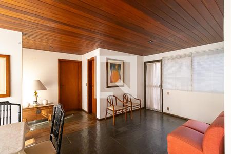 Apartamento à venda com 240m², 3 quartos e 3 vagasÁrea comum - Salão de festas