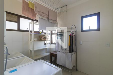 Apartamento à venda com 240m², 3 quartos e 3 vagasÁrea de serviço