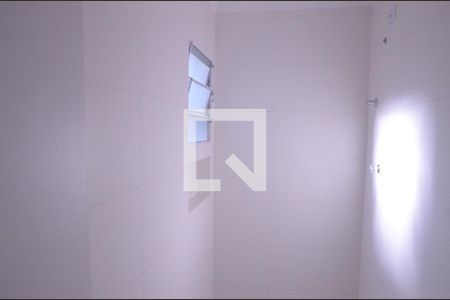 Banheiro  de casa à venda com 2 quartos, 67m² em Jaguaribe, Osasco