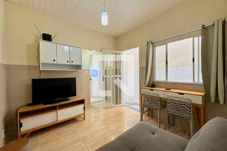 Sala de apartamento para alugar com 1 quarto, 90m² em Laranjeiras, Rio de Janeiro