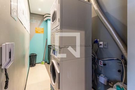 Studio à venda com 77m², 1 quarto e sem vaga Studio à venda com 77m², 1 quarto e sem vagaÁrea Comum - Lavanderia
