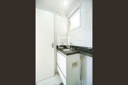 Apartamento para alugar com 65m², 3 quartos e 1 vaga Apartamento para alugar com 65m², 3 quartos e 1 vagaBanheiro social