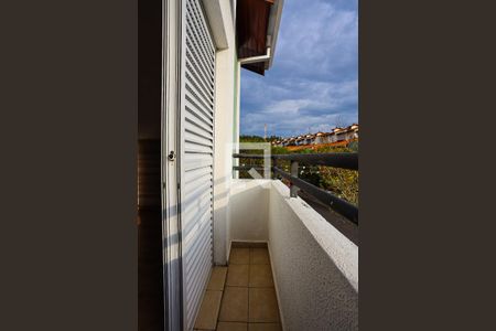 Casa de condomínio para alugar com 91m², 3 quartos e 2 vagasSuíte - varanda