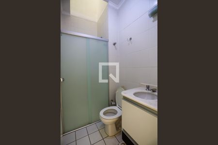 Casa de condomínio para alugar com 91m², 3 quartos e 2 vagasBanheiro social