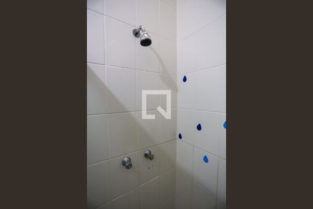 Casa de condomínio para alugar com 91m², 3 quartos e 2 vagasSuíte - banheiro - detalhes