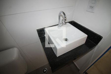 Apartamento à venda com 42m², 2 quartos e sem vagaBanheiro