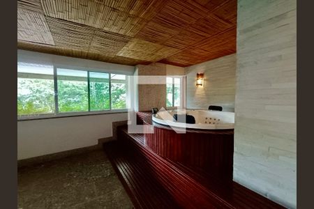 Apartamento à venda com 260m², 2 quartos e 3 vagasÁrea Comum - Playground