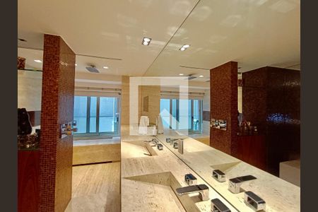 Apartamento à venda com 260m², 2 quartos e 3 vagasSuíte 1 banheiro