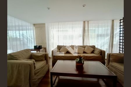 Apartamento à venda com 260m², 2 quartos e 3 vagasÁrea Comum - Playground