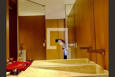 Apartamento à venda com 260m², 2 quartos e 3 vagasLavabo