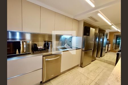 Apartamento à venda com 260m², 2 quartos e 3 vagasCozinha/Copa