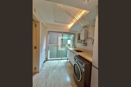 Apartamento à venda com 260m², 2 quartos e 3 vagasÁrea serviço