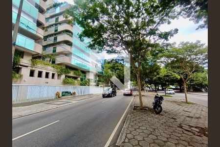 Apartamento à venda com 260m², 2 quartos e 3 vagasVista da Rua