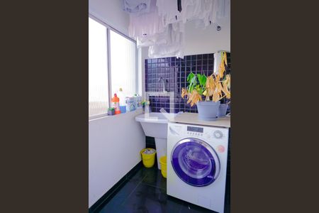 Apartamento à venda com 127m², 3 quartos e 1 vagaÁrea de Serviço