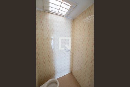 Banheiro 1 de casa para alugar com 1 quarto, 55m² em Centro, Taubaté