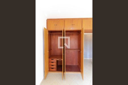 Apartamento à venda com 70m², 2 quartos e 1 vagaQuarto 02 - Armário