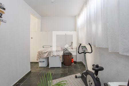 Casa à venda com 350m², 2 quartos e 3 vagas Casa à venda com 350m², 2 quartos e 3 vagasÁrea de Serviço