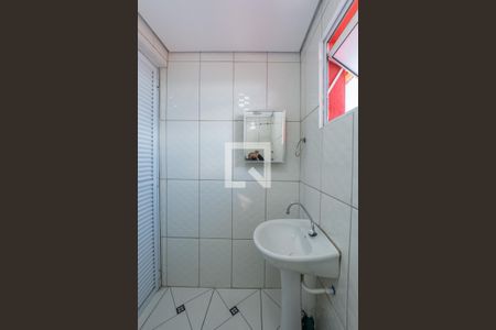 Casa à venda com 350m², 2 quartos e 3 vagas Casa à venda com 350m², 2 quartos e 3 vagasBanheiro Suíte Kitnet