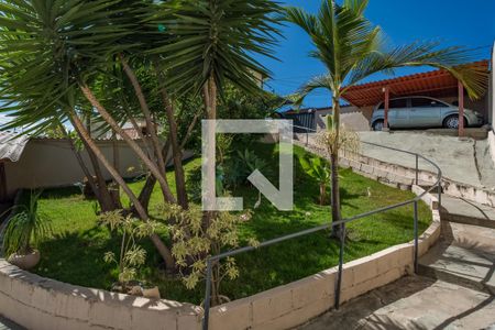 Casa à venda com 350m², 2 quartos e 3 vagas Casa à venda com 350m², 2 quartos e 3 vagasQuintal