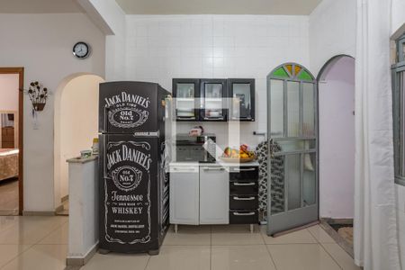 Casa à venda com 350m², 2 quartos e 3 vagas Casa à venda com 350m², 2 quartos e 3 vagasCozinha