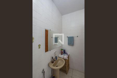 Casa à venda com 350m², 2 quartos e 3 vagas Casa à venda com 350m², 2 quartos e 3 vagasBanheiro Social