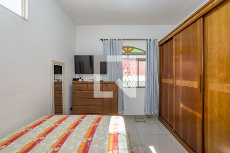 Casa à venda com 350m², 2 quartos e 3 vagas Casa à venda com 350m², 2 quartos e 3 vagasQiarto 1