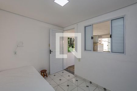 Casa à venda com 350m², 2 quartos e 3 vagas Casa à venda com 350m², 2 quartos e 3 vagasSuíte Kitnet