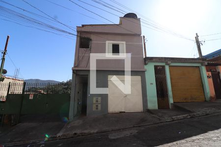 Fachada de casa para alugar com 1 quarto, 66m² em Jardim Peri, São Paulo
