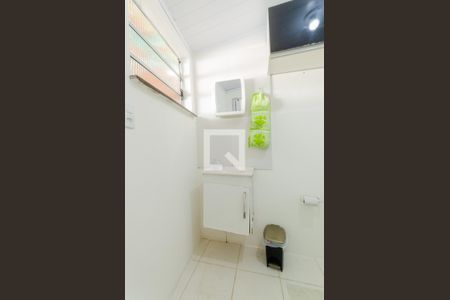Banheiro de casa para alugar com 1 quarto, 90m² em Itapuã, Salvador