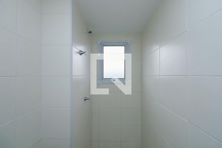 Banheiro de apartamento à venda com 2 quartos, 27m² em Jardim Mirante, São Paulo