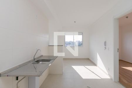 Sala/ Cozinha de apartamento à venda com 2 quartos, 27m² em Jardim Mirante, São Paulo