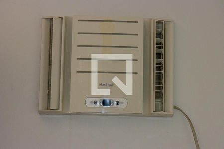 Casa à venda com 539m², 6 quartos e 4 vagas Casa à venda com 539m², 6 quartos e 4 vagasCloset